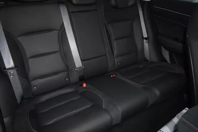 Geely Tugella 2021