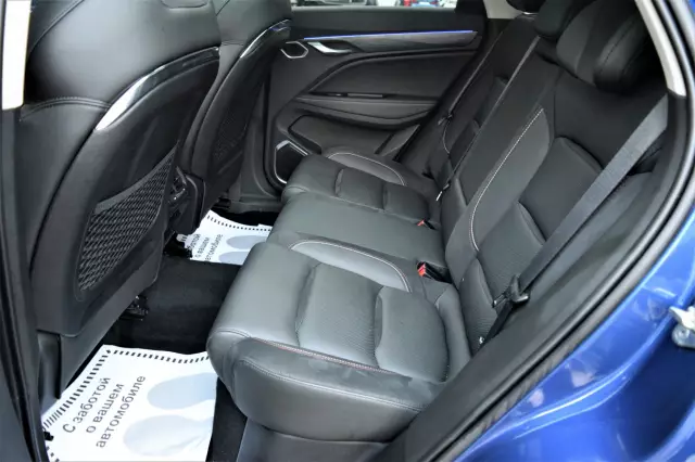 Geely Tugella 2021
