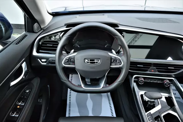 Geely Tugella 2021