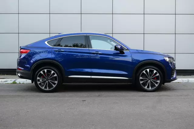 Geely Tugella 2021