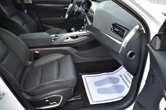 Geely Tugella 2021
