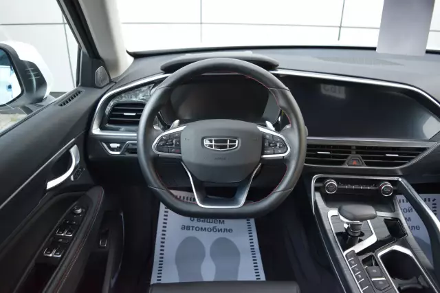 Geely Tugella 2021