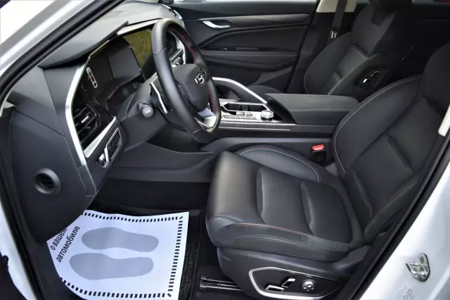 Geely Tugella 2021