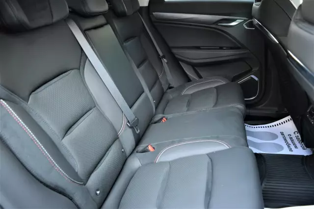 Geely Tugella 2021