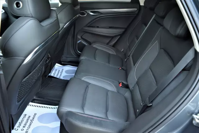 Geely Tugella 2021