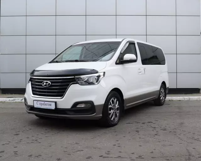 Hyundai H-1 2018