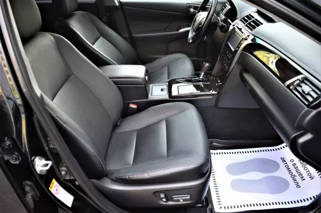 Toyota Camry 2015