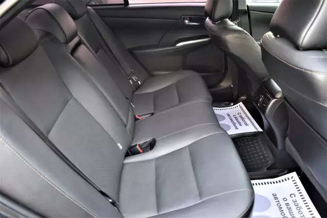 Toyota Camry 2015