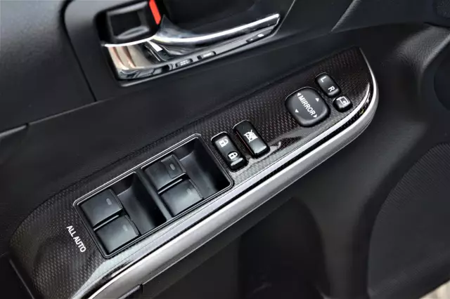 Toyota Camry 2015