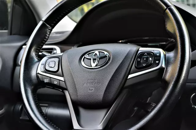 Toyota Camry 2015