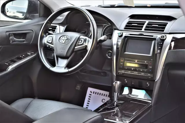 Toyota Camry 2015