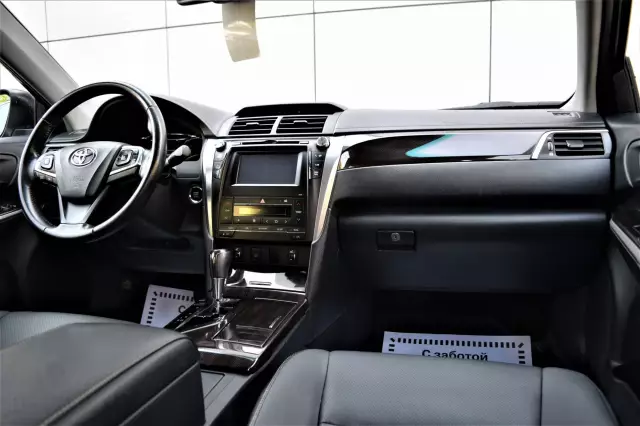 Toyota Camry 2015