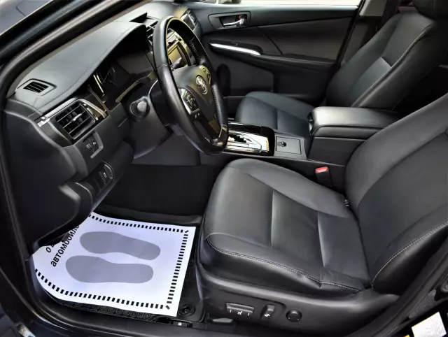 Toyota Camry 2015