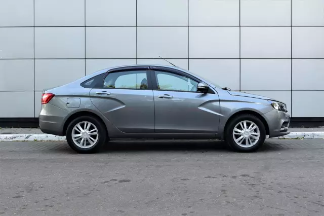 LADA Vesta 2017