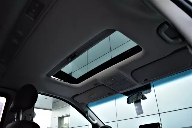 Hyundai Grand Starex 2018