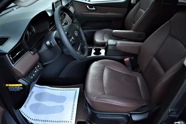 Hyundai Grand Starex 2018