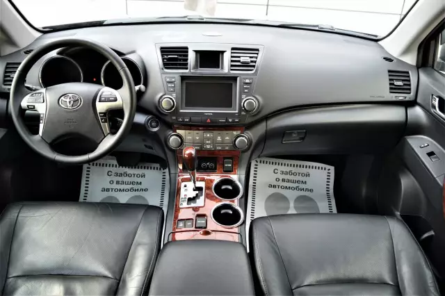 Toyota Highlander 2011