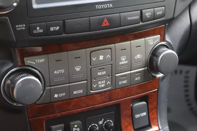 Toyota Highlander 2011