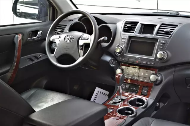 Toyota Highlander 2011