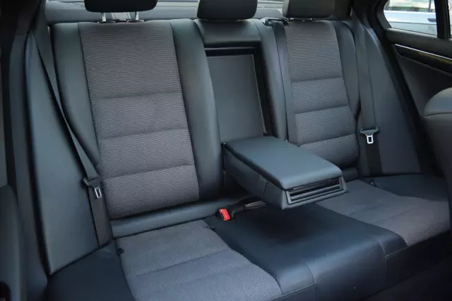 Mercedes-Benz C-Класс 2012