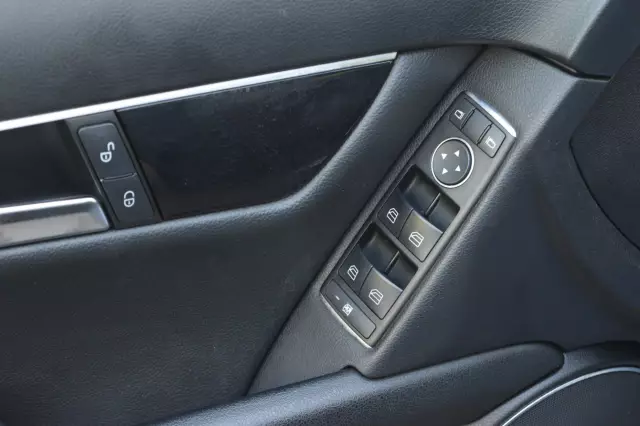 Mercedes-Benz C-Класс 2012