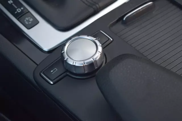 Mercedes-Benz C-Класс 2012