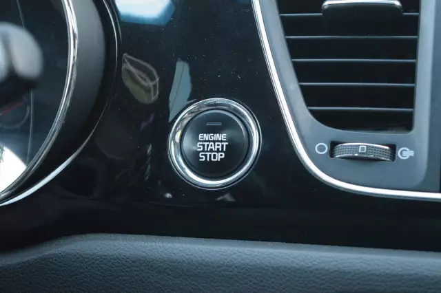 Kia Carnival 2016