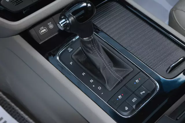 Kia Carnival 2016