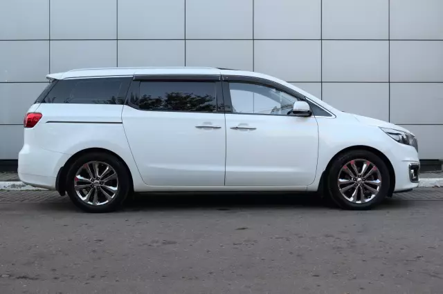 Kia Carnival 2016