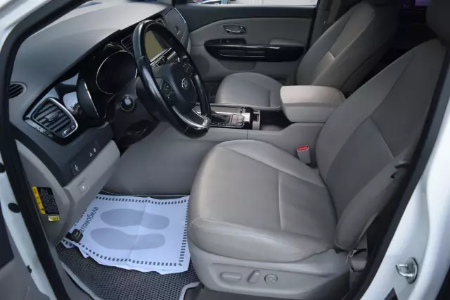 Kia Carnival 2016