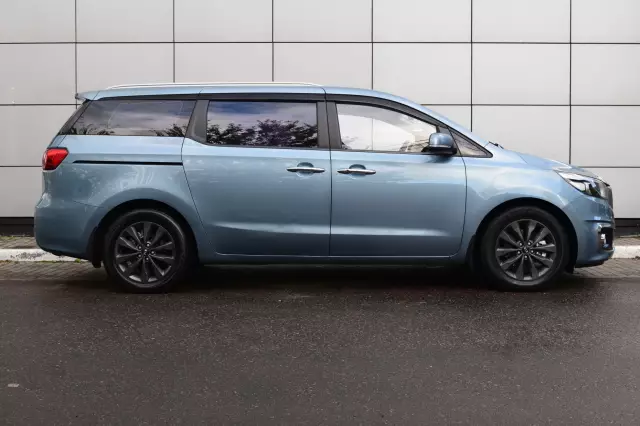Kia Carnival 2015