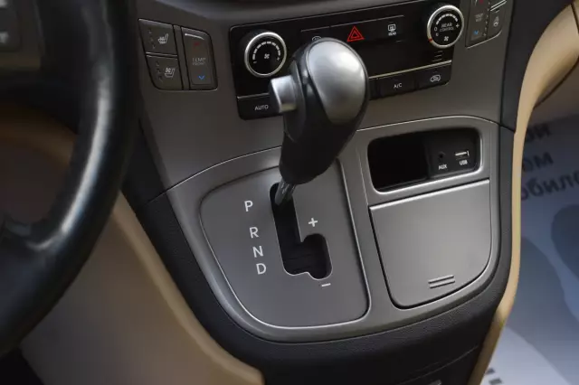 Hyundai H-1 2018