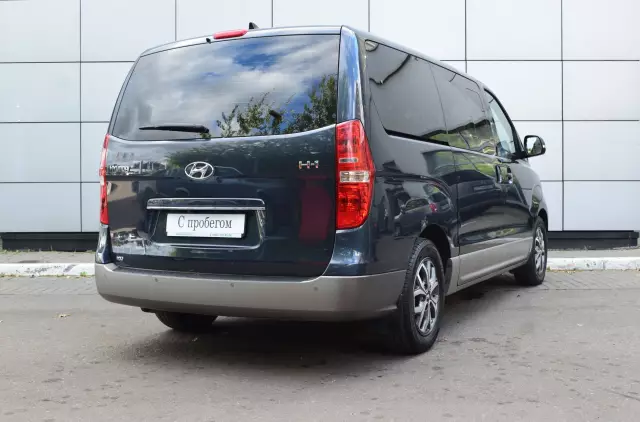 Hyundai H-1 2018