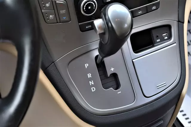 Hyundai H-1 2019