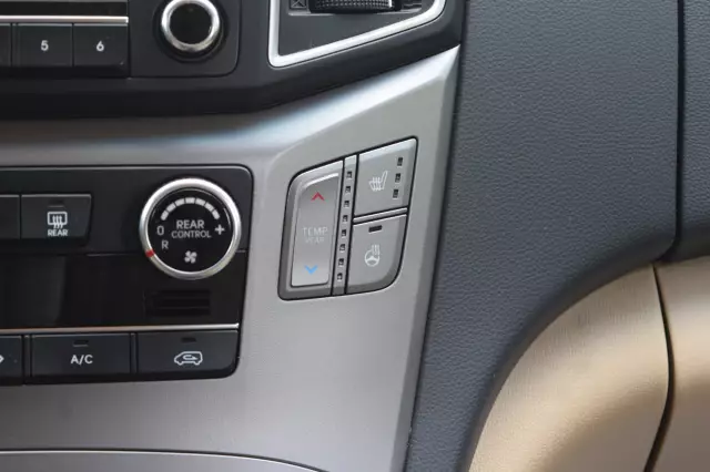 Hyundai H-1 2019