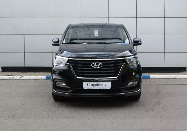 Hyundai H-1 2019
