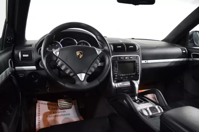 Porsche Cayenne 2003