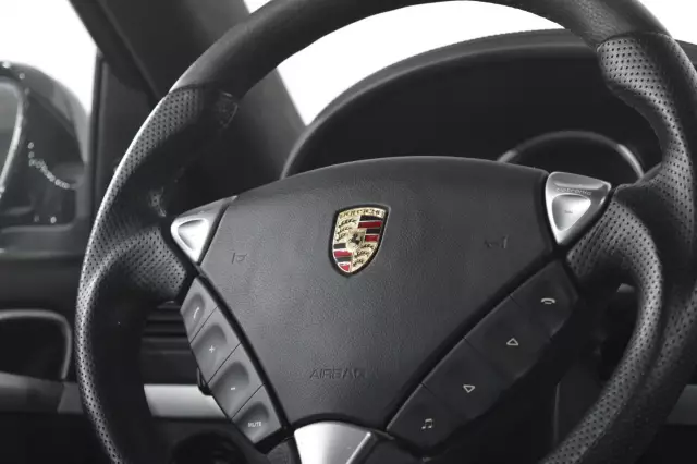 Porsche Cayenne 2003