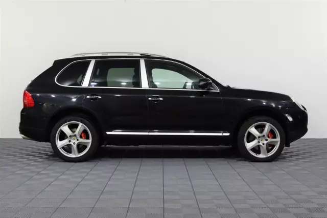 Porsche Cayenne 2003