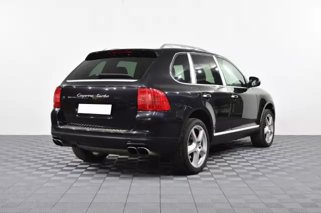 Porsche Cayenne 2003