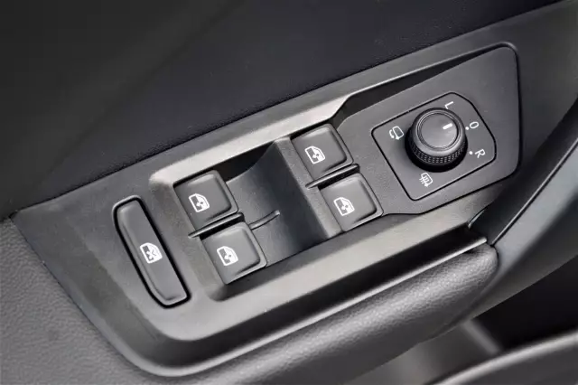 Volkswagen Taos 2021