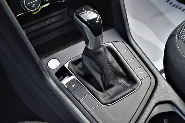 Volkswagen Taos 2021