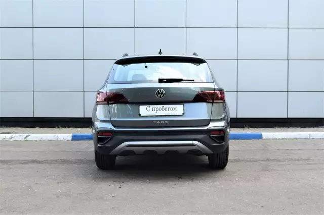 Volkswagen Taos 2021