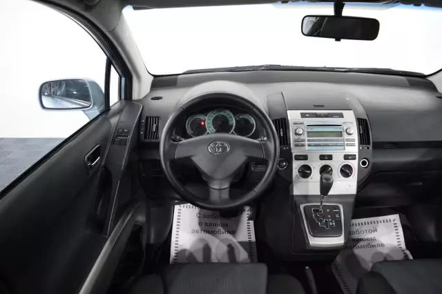 Toyota Corolla Verso 2007