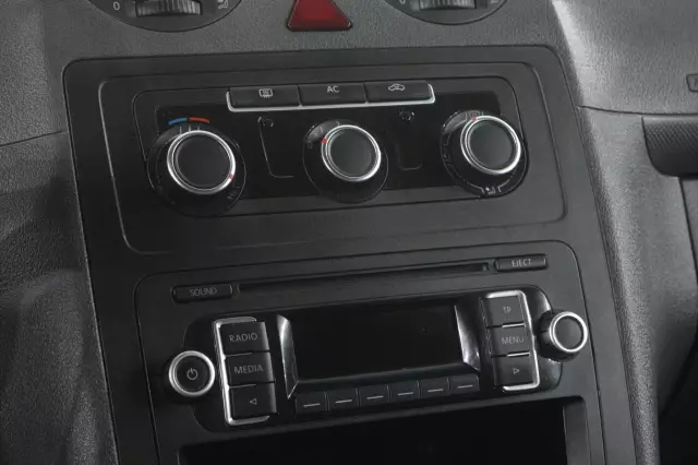 Volkswagen Caddy 2011