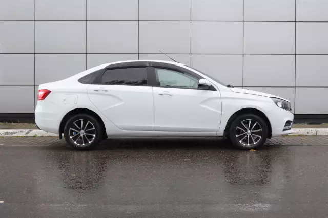 LADA Vesta 2016