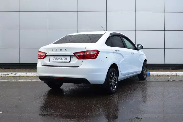 LADA Vesta 2016
