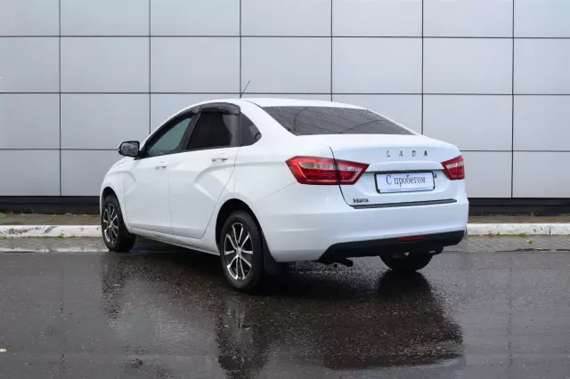 LADA Vesta 2016