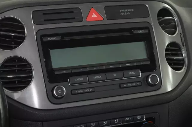 Volkswagen Tiguan 2011