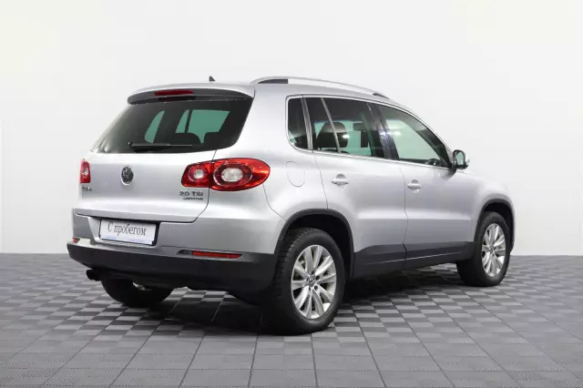 Volkswagen Tiguan 2011